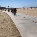 Neetu Chandra Instagram - Once a #sportsgirl is always sporty !! From #Venice #beach to #Santamonica beach #biking with my #martialartist buddy Dr. #Anilmohin What a way to start my #Sunday 😘❤ Are you all fit n taking care 🙏❤