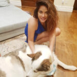 Neetu Chandra Instagram - When you love the kids , they love you back in abundance ! Presley is his name. Isn't he so adorable ? 😇😍❤ #Humatarian #lovely #Dog s lover and respect 🙏😘