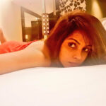 Neetu Chandra Instagram - Good Morning everyone !! Mid week and lazy to get up today! Pheeewww! What to do !! 🤣😂 #FindYourSelfie