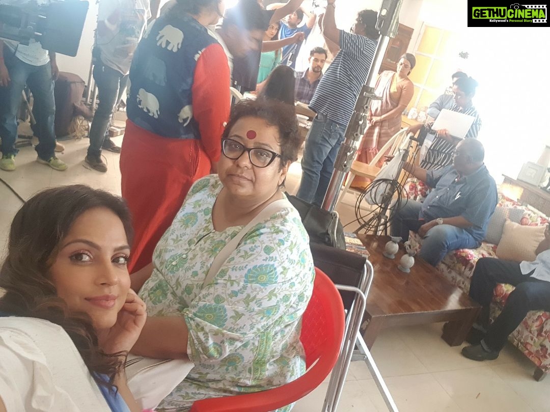 Neetu Chandra Instagram - Neetu Chandra reunites with legendary filmmaker #PradeepSarkar Mumbai: Actress Neetu Chandra will soon be seen in an ad film shot by none other than the renowned legendary filmmaker Pradeep Sarkar. Neetu who reunites with the director after a hiatus of Nine years says that their association dates back a long way. Neetu first began her career with TV commercials n was launched by #Madhusarkar with #Liberty footwear commercial and later did a number of ad commercials with Pradeep Sarkar too before she went on to be a part of films and theatre. She is now back to shooting for a brand ad commercial with the filmmaker after almost nine years. Pradeep Sarkar who is currently shooting his next feature film βIllaβ with Kajol has completed almost 70 percent of the film and is now shooting this ad with Neetu. Neetu had a great time shooting the ad film. Moreover, she was yummying n happy over home-cooked authentic Bengali food which had actually flown down from Calcutta with the agency heads. Can't Thank #PanchaliSarkar , Dada s wife, who is also cute foodie like me, enough for THE taste, there is no comparison, she gushes !! loved it! With the reunion of the legendary filmmaker and the versatile actress, looks like thereβs more in store for Neetu post the ad shoot. Amen π€βπππ€©πππ Many more to come !!