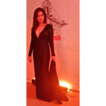 Neetu Chandra Instagram - Congratulations #GautamSinghania on ds fabulous soulful launch #Khaadi by #Raymond collection n fabric is like paintings on d canvas of dreams,class n leadership! Thank U 4 creating jobs in #Bihar 4 #Khaadi #Artisan promoting n supporting them. We, d #Biharis r proud of U 🙏😊