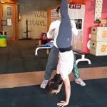 Neetu Chandra Instagram - When you go up, don't forget you have to come down too but the right landing is the most important! Circle is the rule of nature! Mental fitness drives the physical fitness! #ThursdayThoughts Today in the gym. @alpha7seas #Vedharththappa 😊🙏#Dignity #Selfrespect #consistently 😁