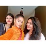 Neetu Chandra Instagram - At the #LakmeFashionWeek today with my Team ! You guys Rock ! 😘😍 We don't need filters lovelies!! Design by extra-ordinarily talented #Punitbalana from #Jaipur !! The richness shows 😘😍