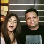 Neetu Chandra Instagram - Few hours to go for #DESWA our revolution for #Bhojpuri films! This is the change n will be for life. Written directed by National awarded Director #nitinchandra25 #Champarantalkies ! Grand online Premier at 7pm. Open for all 😘 on #Neobihar our YouTube channel!! 23rd of Dec 🙏😊