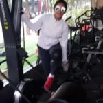 Neetu Chandra Instagram - The way to live is only through #fitness n #workout !! #sundayfunday is the longest session 😘😘😘 Attract the #universe with #positivity of #sweating 😊😊😁😁😁 Go Go Go 😘