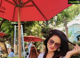 Neetu Chandra Instagram - Different moods, one soul 💙 #Mood #TravelWithNeetu #MondayBlues #Sunnyday