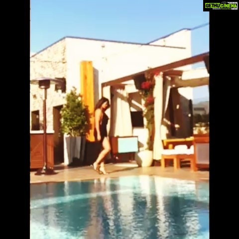 Neetu Chandra Instagram - Had so much life n breath @dreamhotelsla #LosAngeles !! #banjarey everywhere. Next destination ?? #orangecounty.... #fitness n #curvaceous matter !! Assets of a woman, Proud to be one. ππππ Dream Hollywood