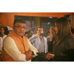 Neetu Chandra Instagram – When you are discussing the most important concern, with your seniors of your state #Bihar and concern would be above all of us.. Our state #Bihar #Nitishkumar ji #Sushilkumarmodi ji #Ravishankarprasad ji #RKsinha ji n many more.. @ #ETVBIHAR #Patna