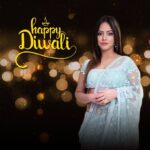 Neetu Chandra Instagram - Diwali is all about those beautiful moments with your loved ones. Have a great celebration with those that matter. #HappyDiwali!