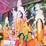 Neetu Chandra Instagram - Today #Ashtamipuja mom n me !! #mumbai Wishing everyone !! Love you All!! 😘😘😘🙏🙏🙏🙏 Jai Durga Ma !! #saare #puja