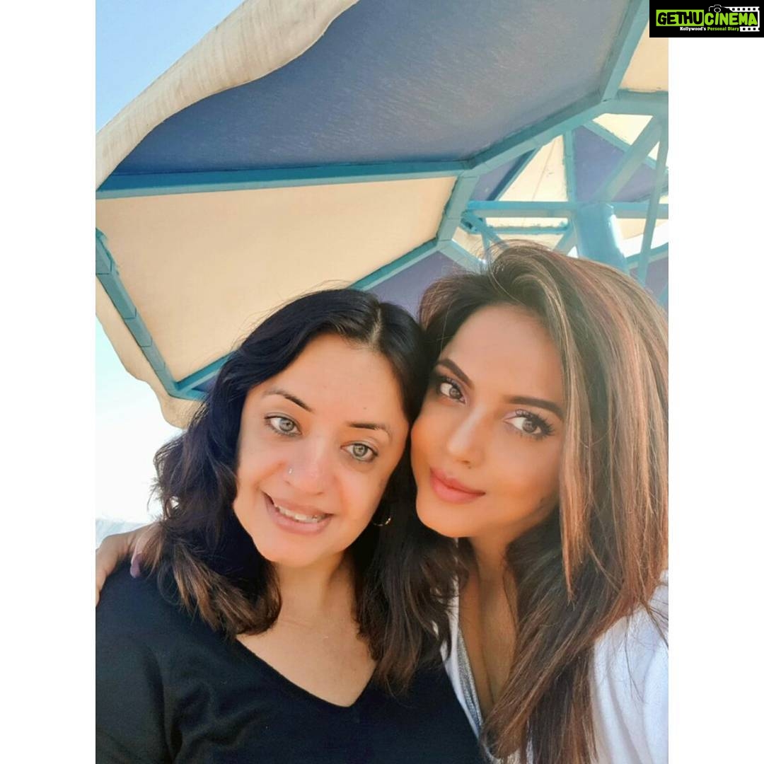Neetu Chandra Instagram - Beautiful n Peaceful #Kyrgyzstan #bishkek !! Just packed up. Swam in the biggest #lake #iskolakezdés Soon a new me. My Dir. #shrutivohra 😘❤