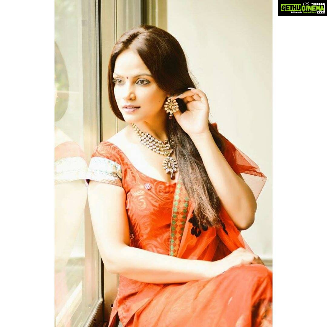 Neetu Chandra Instagram - Well ! I guess trolling is in fashion , my industry friends were telling me about it so I am glad it finally happened with me. I should Thank you 🙏😁ENJOY