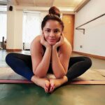 Neetu Chandra Instagram – And today in my #yoga session with enchanting #SheetalChugh Yoga is my lifeline !! Thanks #Rinnku for giving a new renovated #Yoga101 !! It’s always beautiful to practice here !! Hope all of you are giving at least 1 hour to your self, everyday 😊🙏😘😘 You deserve it !! Great Day 😊😊😘😘😘