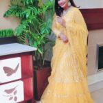 Neetu Chandra Instagram – Decided to go all ‘desi’ today. How did you’ll like my look in this #OOTD? 

Outfit by: @rohini_bedi 

#DesiGirl #DesiVibes 
#Traditional #TraditionalWear