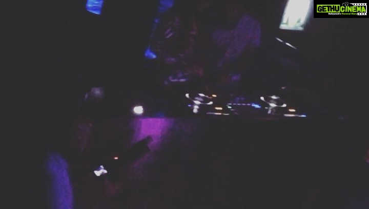 Neetu Chandra Instagram - Sometimes I become a #dj #chennai #crownplazahotel 😊😊😘😘😘 Dance and dance and make others dance on your tunes !!!