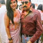 Neetu Chandra Instagram – #Holi with our so called #Badman of d industry but in real he is gem of a person. Very kind and respectful.Thank you @gulshangrover sir 🙏🏻☺