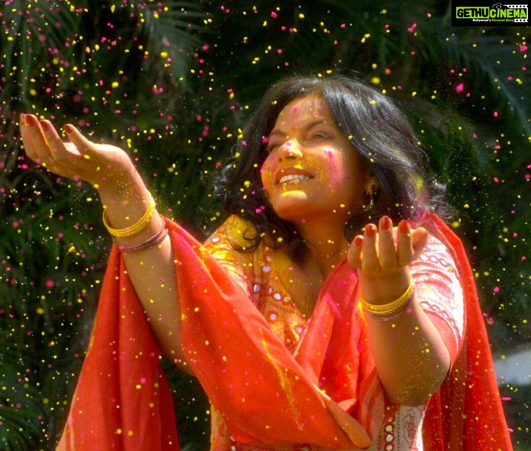 Neetu Chandra Instagram - Would be so much fun to launch our holi music video with all of you on Facebook live @6pm with #neobihar