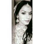 Neetu Chandra Instagram - Only when we could know , which one looks prettier and feels nicer , colourful life or black n white 😘😘😘