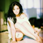 Neetu Chandra Instagram – #sunday should be exciting with a #basketball #game !! Today, the #funday !! #fitness #health #yoga should be our life style 😊😙😙😙