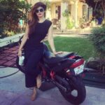 Neetu Chandra Instagram – Walking with my #whitetea outside my house !! #losangeles #usa!! A little new nest for a month, I am Blessed. You take care of yourself, I love you 😍😍😘😘😘 Good Evening 😊😊😊 Hugggggggggg n lots of love 😚😚😚