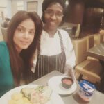 Neetu Chandra Instagram - Breakfast with my chef because she is a fitness freak too! Addiction to health food :) #DCDiaries #KoreanTaekwondoChampionship #KoreanFood