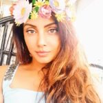Neetu Chandra Instagram – Today this balcony and these flowers and this swing. Felt like a princessesssssssssss 😘😘😘😘