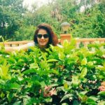 Neetu Chandra Instagram - Jeevan ki hogi tabhi suraksha jab parayavaran ki sab karenge raksha :) #SaveTrees #ActOnClimate #Go100% #WorldEnvironmentDay