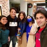 Neetu Chandra Instagram – Good Times + Crazy Friends = Great Memories!✨ 

#HappyFriendshipDay #Friends #MySquad