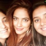 Neetu Chandra Instagram – Good Times + Crazy Friends = Great Memories!✨ 

#HappyFriendshipDay #Friends #MySquad