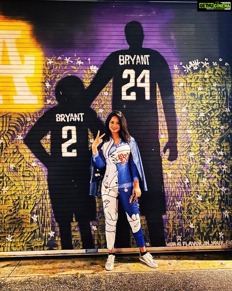 Neetu Chandra Instagram - Miss you our #kobebryant @nba ❤ @nbaindia Hollywood, California