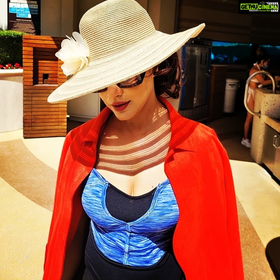 Neetu Chandra Instagram - I bow down to the decisions of the universe ❤ Caesars Palace Las Vegas Hotel & Casino
