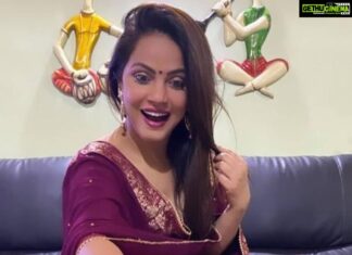 Neetu Chandra Instagram - Caption this!