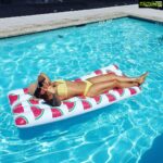 Neetu Chandra Instagram - Sunshine, poolside, downtime!😎💁‍♀️ #Throwback