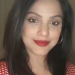 Neetu Chandra Instagram – Perfect beauty serum with #gurunanda beauty serum with 6 set + Rose Quartz Facial Roller. I loooooovvveeeeee iiiittttt 🥰🤗