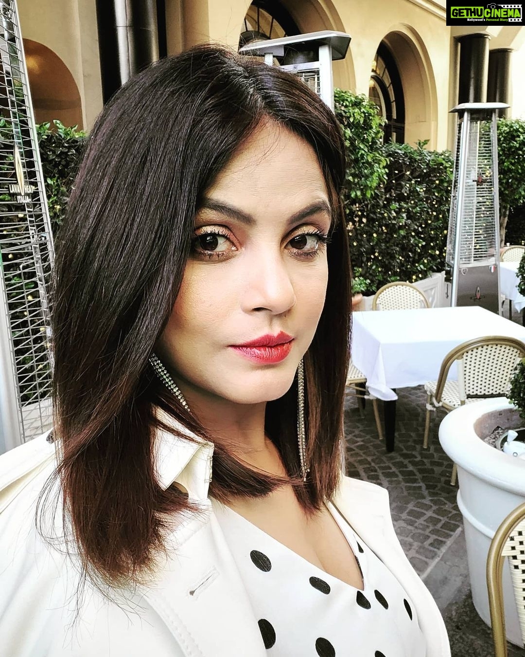 Neetu Chandra Instagram - I have my eyes on you ❤