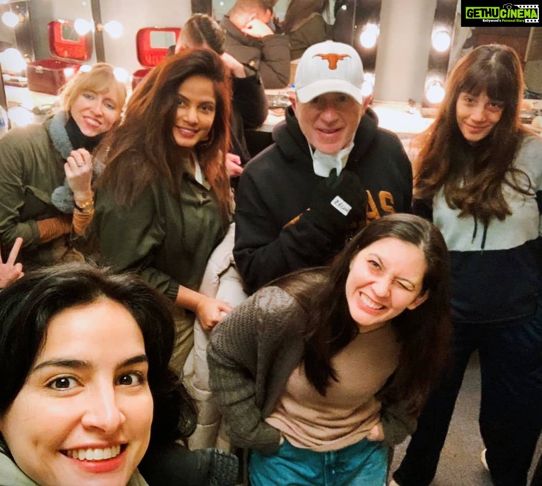 Neetu Chandra Instagram - On the set of #NEVERBACKDOWN Revolt 4 #londoncity with our dear producer @Davidzelon cute @dianahoyosmusic my little brucely @miss_essavan sweetheart @hannahalrashidand lovely #olivia faab @banisterhannah ❤Loving every bit of my fortune and the blessings we all are showered with.. ❤🙏