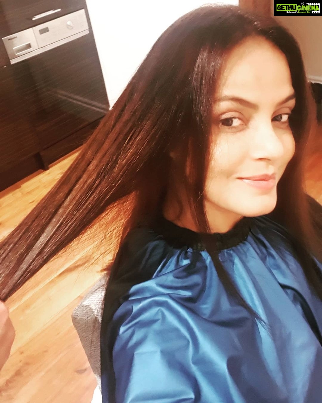 Neetu Chandra Instagram - New #haircolour what say my #instagramfamily ?? ❤