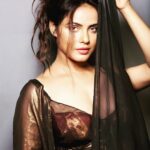 Neetu Chandra Instagram - Cover me up ❤