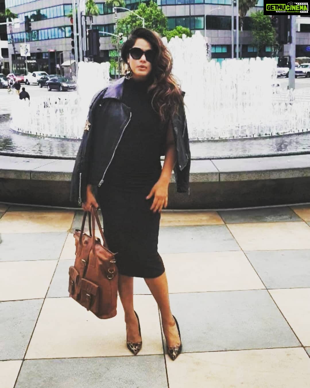 Neetu Chandra Instagram - Missing my time #travelling 🤭❤ #newyorkcity