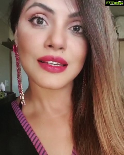 Neetu Chandra Instagram - Very happy to share why I give a lot of credit to basketball for my career and why seeing #nba in India gave me chills and hope for growth in me, personally. see you all! 🙏😊 For registration send an email to ibpaindia@gmail.com or whatsapp to +918447168999.. Registered participants will have Q&A opportunity with legends.. Let's talk ❤ #basketball @nbaindia 🥰❤ #nba #IBPA #Indianbasketballfans 😊👍