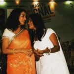 Neetu Chandra Instagram - My memories of National awarded film #trafficsignal and the music launch with #Madhuridixit mam and our #director #Madhurbhandarkar Great working with Super talented #kunalkhemu and Gopal K Singh I was new in the industry, this was my second film after #Garammasala and I must say I got to learn so much. I literally sat on the footpath next to the airplane park in Bandra and made friends with the girls selling clothes there, started selling their clothes in their look while my mother would sit far in the car keeping an eye on me and fuming for 4-5 hours everyday for some 10plus days but I learnt a life time, I am glad I choose to learn that way because no other workshop could have taught me that feeling. Loved my look, Thanks to my favorite DOP Mahesh Limaye for making me look, still pretty in that look. The team was just fabulous, of course wanna mention Kedar P. Gaekwad assisting mahesh. I could have never got a chance to play a character like this.I was such a baccha, look at me 😂😂🤦‍♀️Wow, Just can’t Thank God enough and my elder s blessings, because of whom I could do all this. You all have always given me so much strength and courage, how could I let you down. Here I am,I need all of you. Many more to come... 🙏🙏🙏