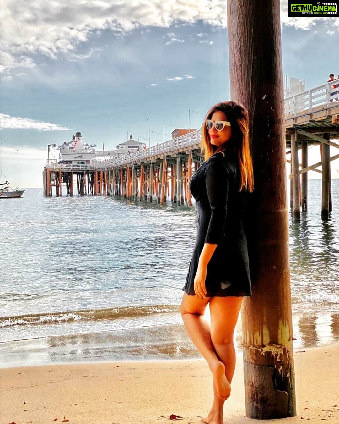 Neetu Chandra Instagram - Yes its #malibubeach ❤ my peaceful hideaway 🥰