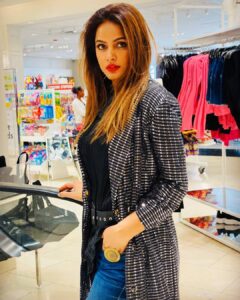 Neetu Chandra Instagram - Bring it on ❤#LAthroughmylens