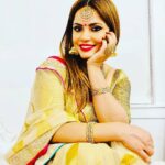 Neetu Chandra Instagram - Sabko Happy Diwali! Wishes n blessing of my elders n Loved ones in #losangeles #Bappilehri dada Jan Chhatwani Aunti #Ashgupta #Shani #Tanishalehri #Bappalehri #Krishlehri Anil Mohin Pinky Kalpana Campbell 🙏🤗😊 #Nitinneerachandra Neera Srivastava Abhishek Chandra Patnawala You are missed! My first #Diwali without you all❤ #happydiwali #peace #brightness #prosperity ❤🙏🤗