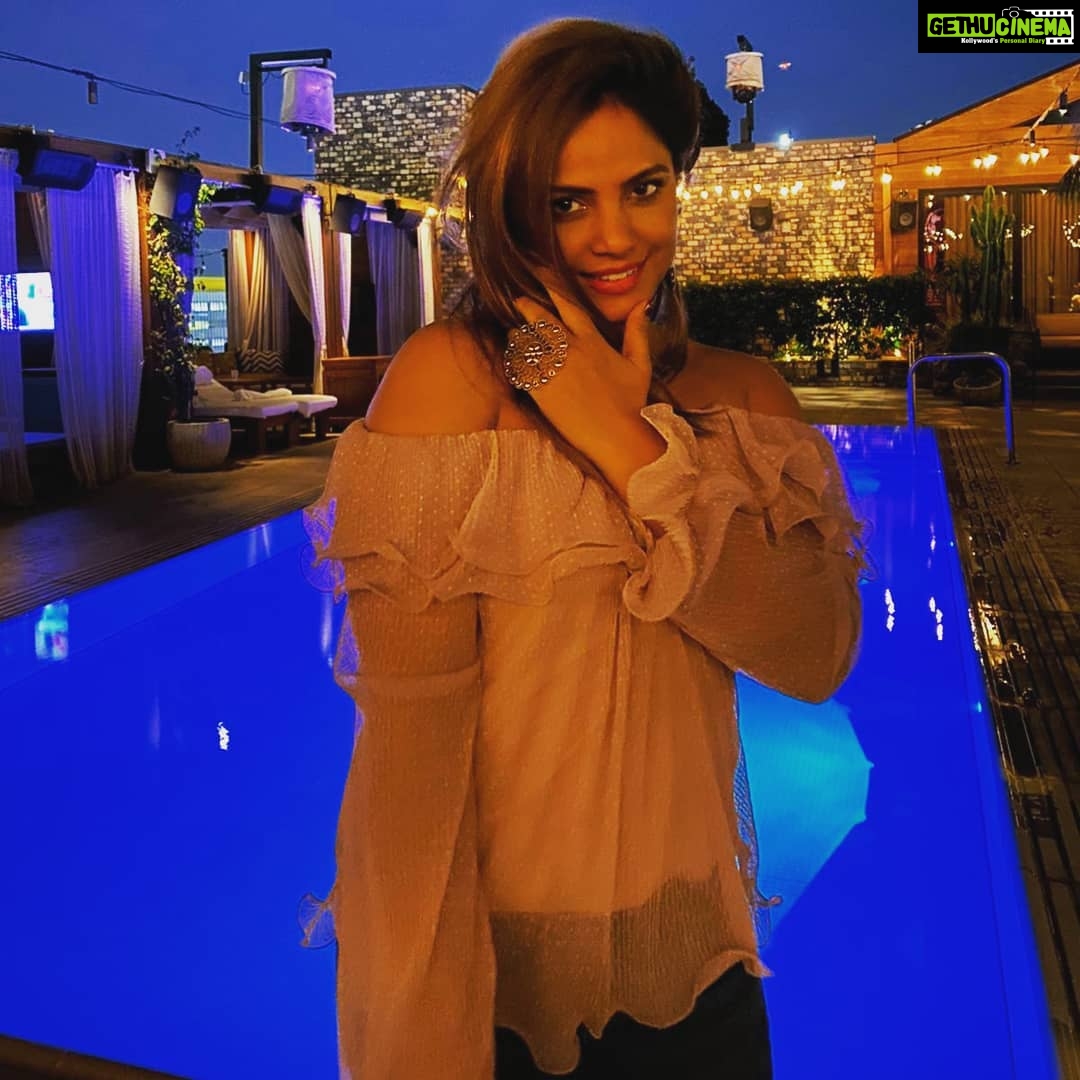Neetu Chandra Instagram - And everything changes when you Surrender⤠@dreamhotels #losangeles Thank you for..... š