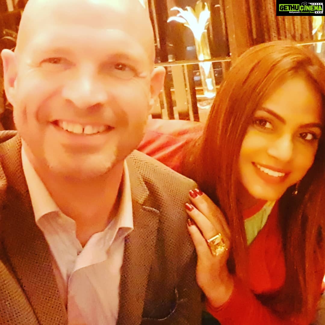 Neetu Chandra Instagram - Yesterday at the @nbaindia game between @sacramentokings and @pacers I represented @patnapirates @prokabaddi π€π Had a great time! Thank you #Rajeshvshah Sir for this thoughtfulness! #kabaddi was felt on the #basketball court β€π€ What a great performance and show put up by @nba Thank you for this experience to the #indian audience!! Much needed ππ @troy_justice #adamsilver #kiki @vivek You are an inspiration and we are so proud of you. Thank youππ