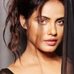 Neetu Chandra Instagram - Late late late 🤦‍♀️🤦‍♀️🤦‍♀️#nomakeup #messyhairdontcare #sleepyeyes I don't care,I am #late for the shoot 🤭🤭😊 Not bad, hai na ? What say ? ❤