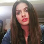 Neetu Chandra Instagram - ❤❤❤ I was seriously looking at you but you made me smile ❤ Not my fault 😘😘😘 #love you my #instapic #instagrammers 😘💃