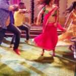 Neetu Chandra Instagram - And then #dance in #saares and I love it ❤ #throwback #sunday 🥰 #rehearsals #Bollywood #actresses 🥰🥰🥰