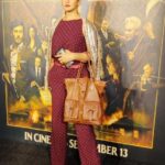 Neetu Chandra Instagram - Went to watch the Special screening of #readyornot #scary #thrilling and #curious at the same time! In theater from 13th of sep. 2019 ❤ #sittingontheedge 🥰